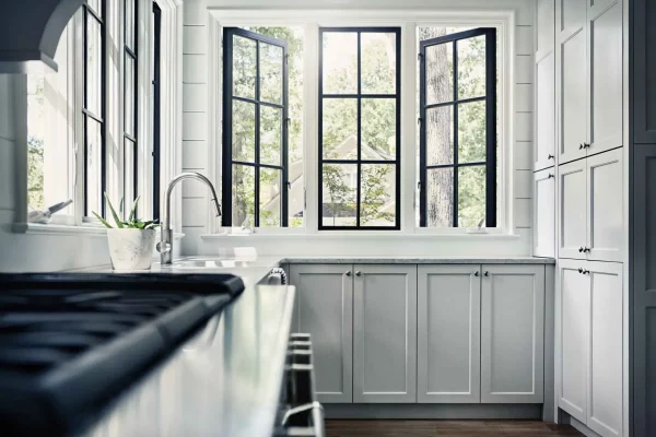 Large_aluminum_alloy_doors_and_windows_factory